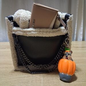 Steve Madden Black and Cream Shoulder Bag with B&BW Pocketbac and Sanitizer